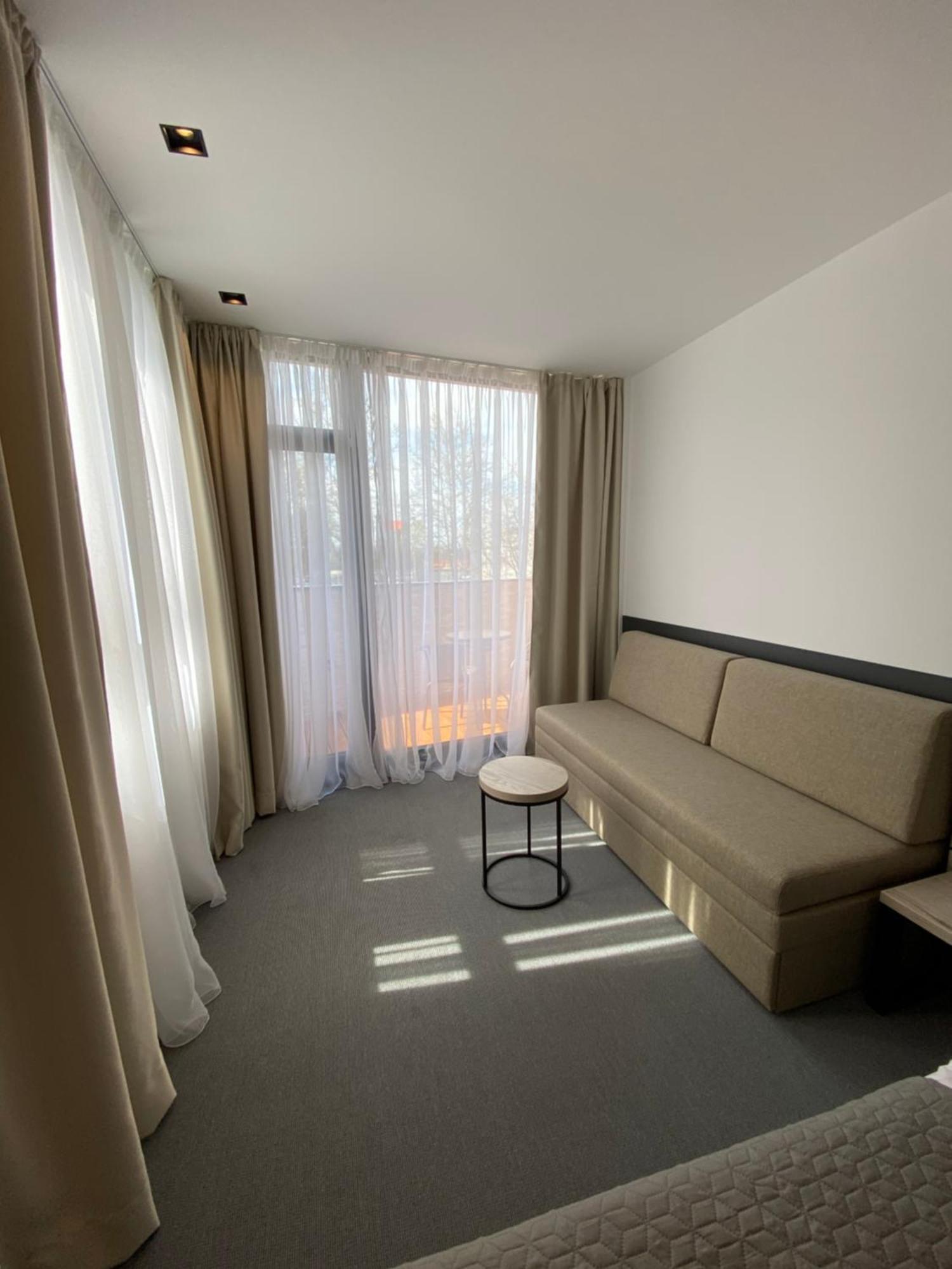 Super Seven Inn Belgrad Cameră foto